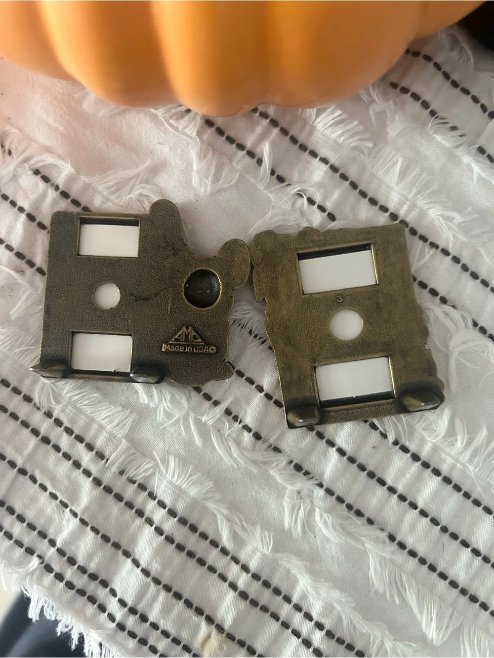 Set of 2 Vintage Mini Brass Mouse Rose Picture Frames Trinket Shelf